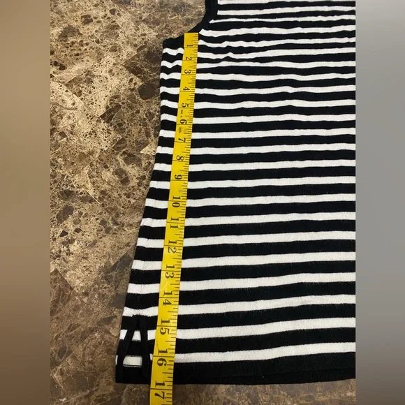 GUC White House Black Market sleeveless sweater size L - Picture 6 of 8